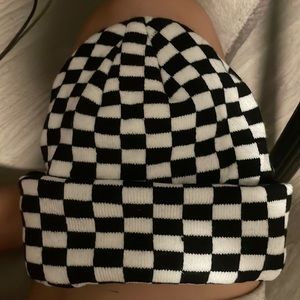 Princess polly checkered beanie